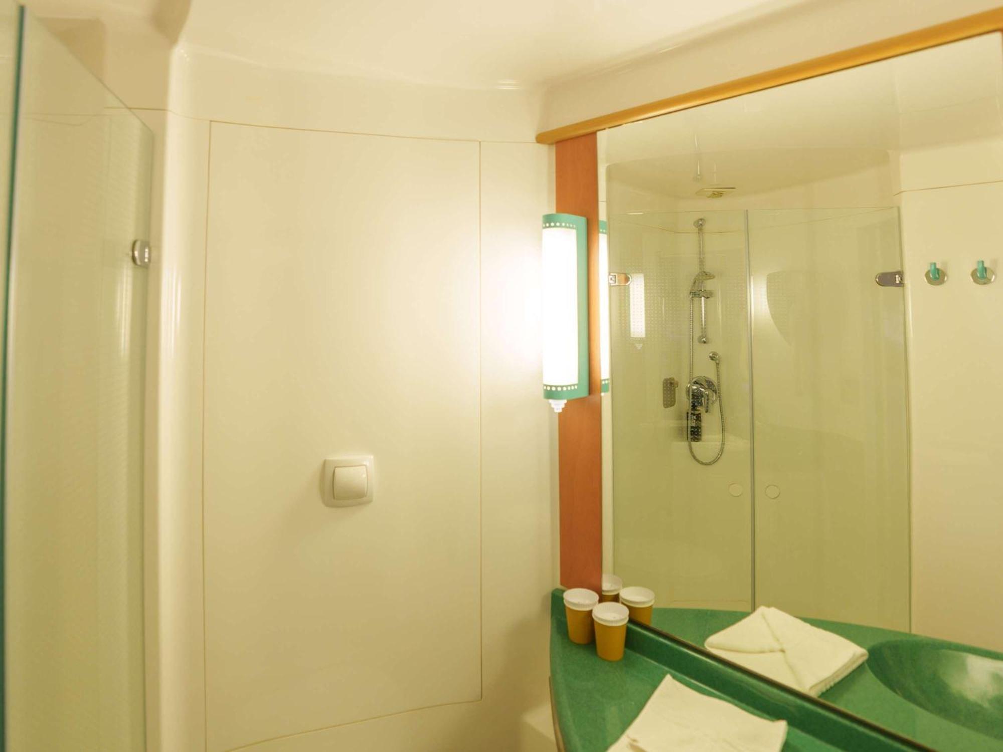 Ibis Laon Hotel Exterior foto