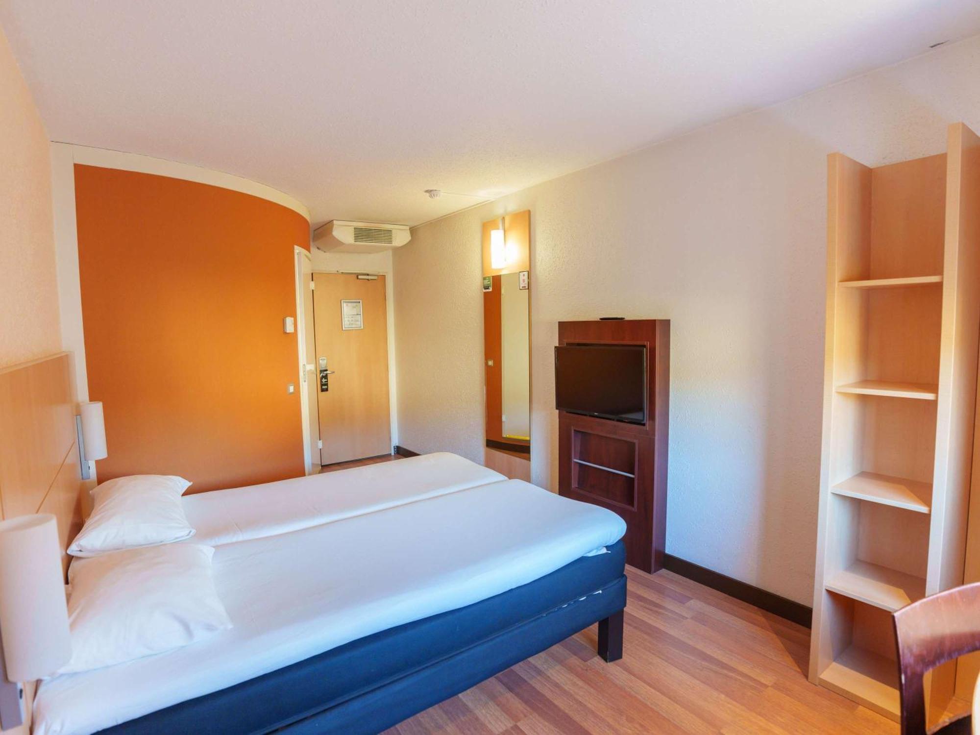 Ibis Laon Hotel Exterior foto