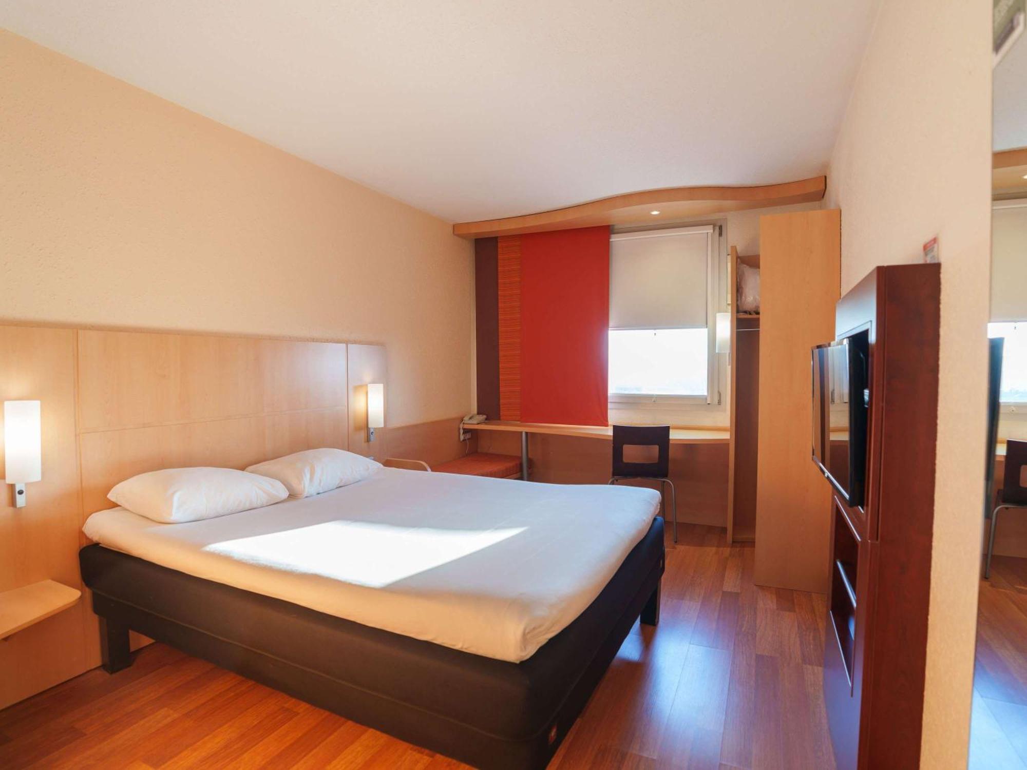 Ibis Laon Hotel Exterior foto